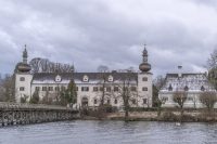 Landschloss Ort